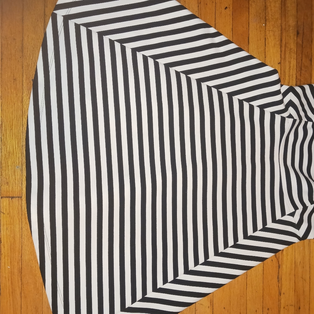 EXPRESS PIN STRIP DRESS - Picture 5 of 6